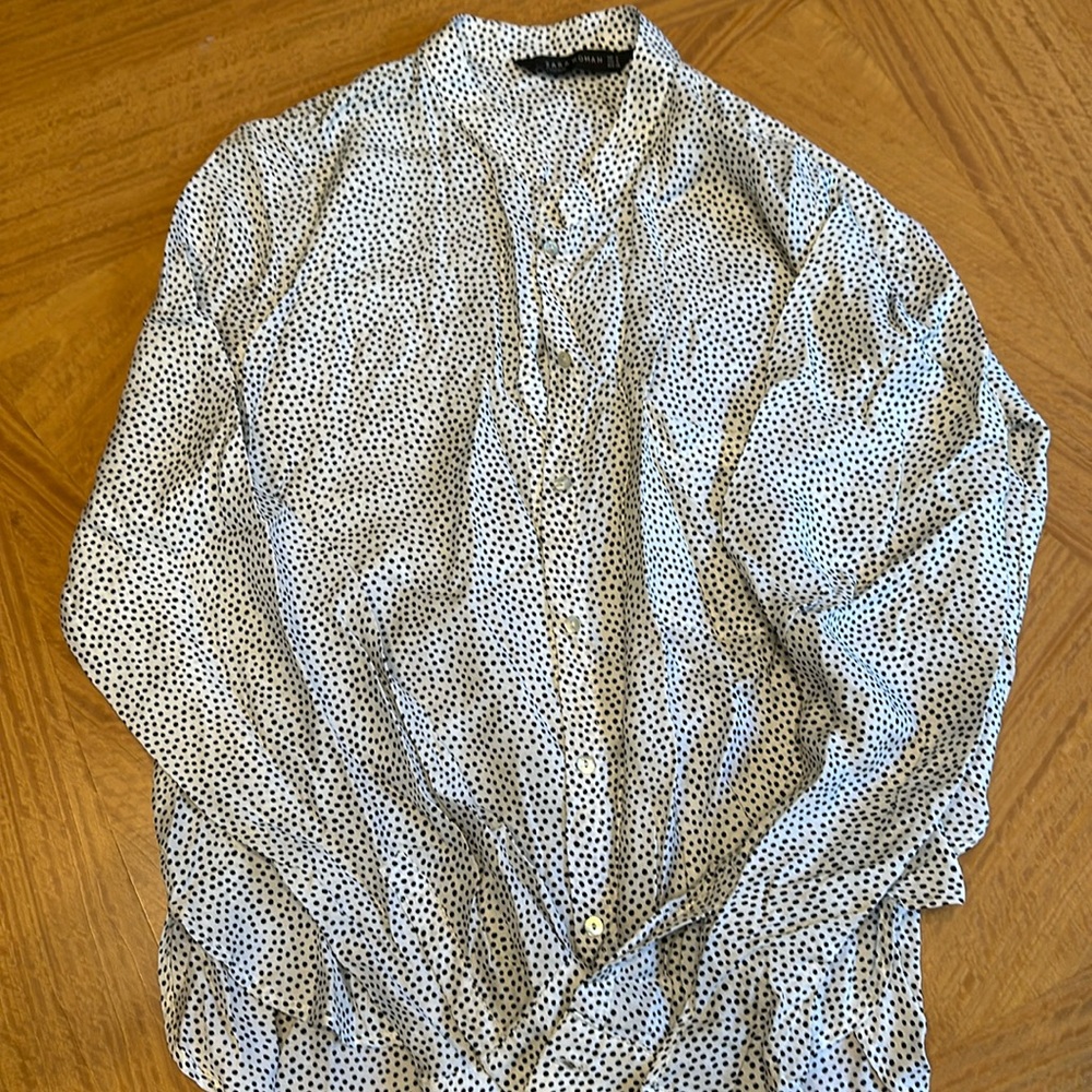 Women’s Zara size M white blouse with black dots.